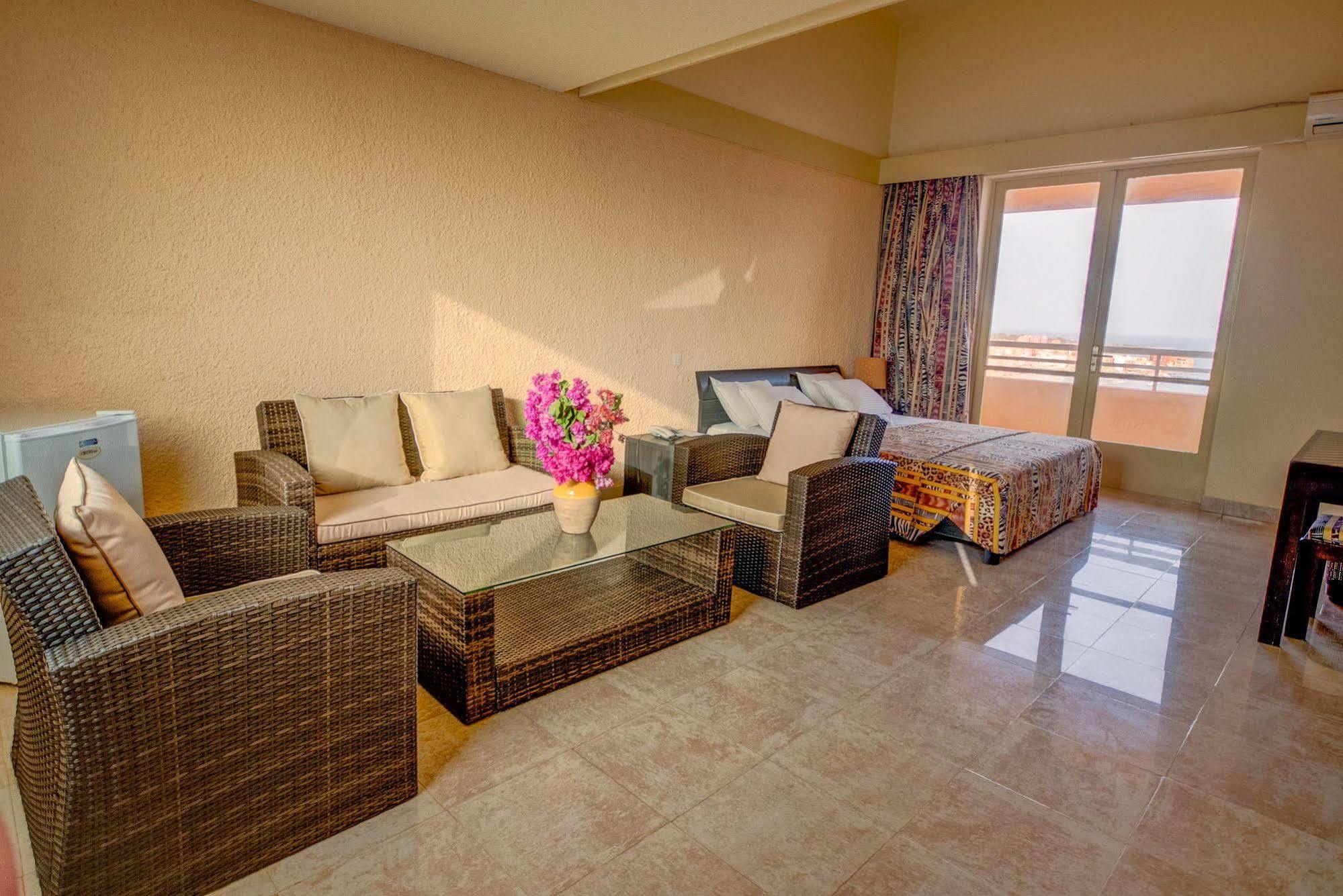 Ngor Diarama Hotel Dakar Exterior photo