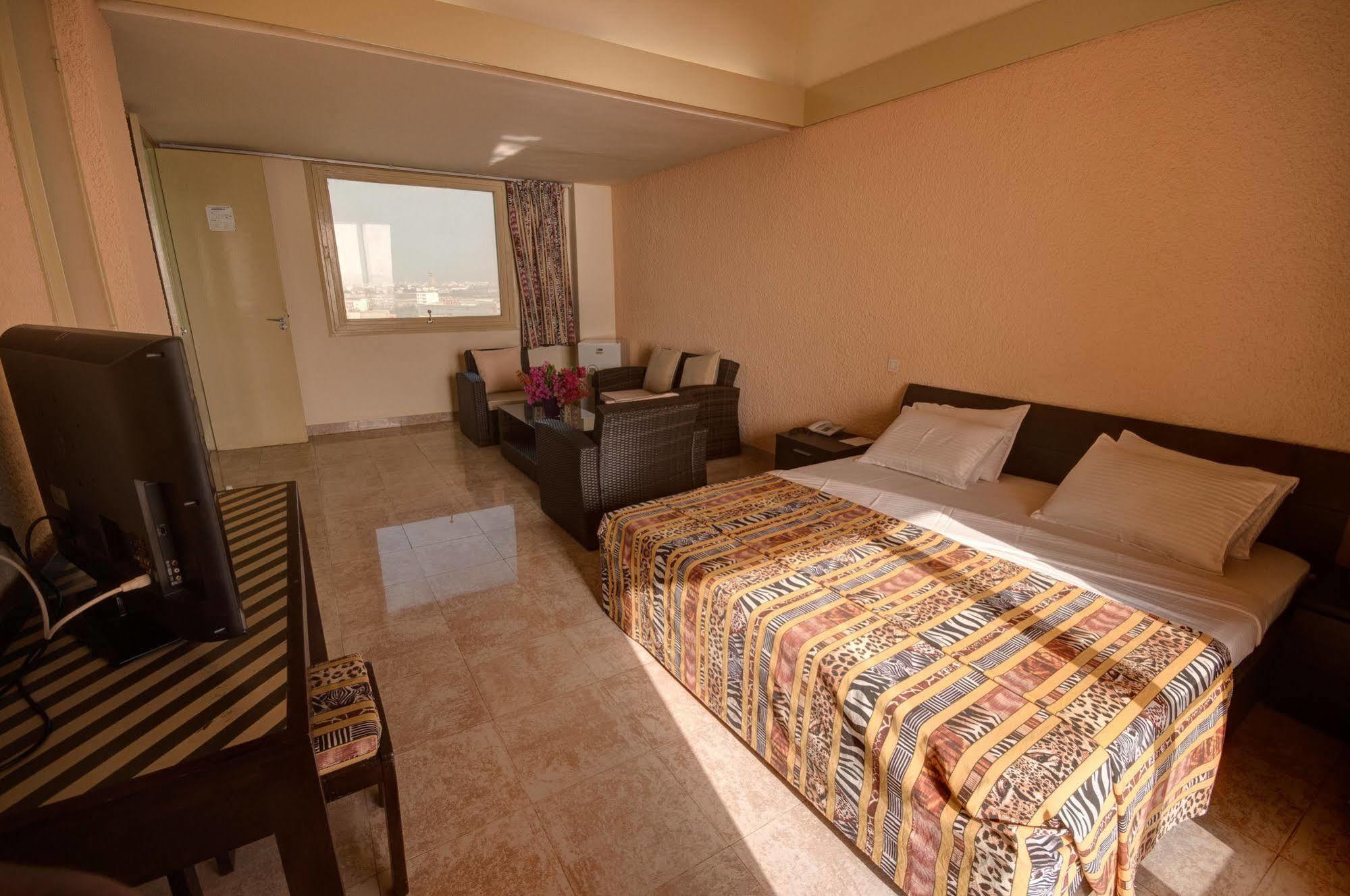 Ngor Diarama Hotel Dakar Exterior photo