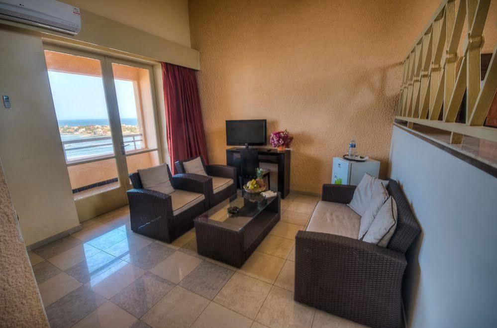 Ngor Diarama Hotel Dakar Exterior photo
