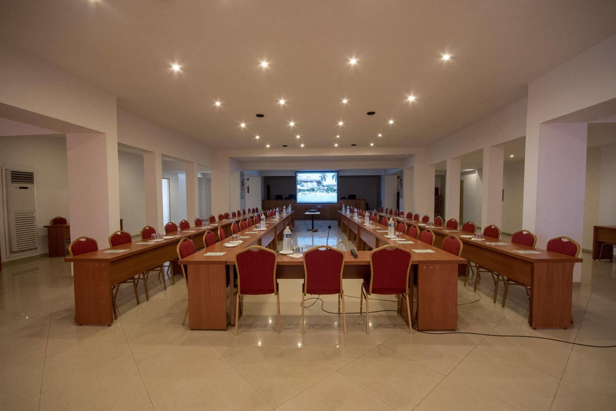 Ngor Diarama Hotel Dakar Exterior photo
