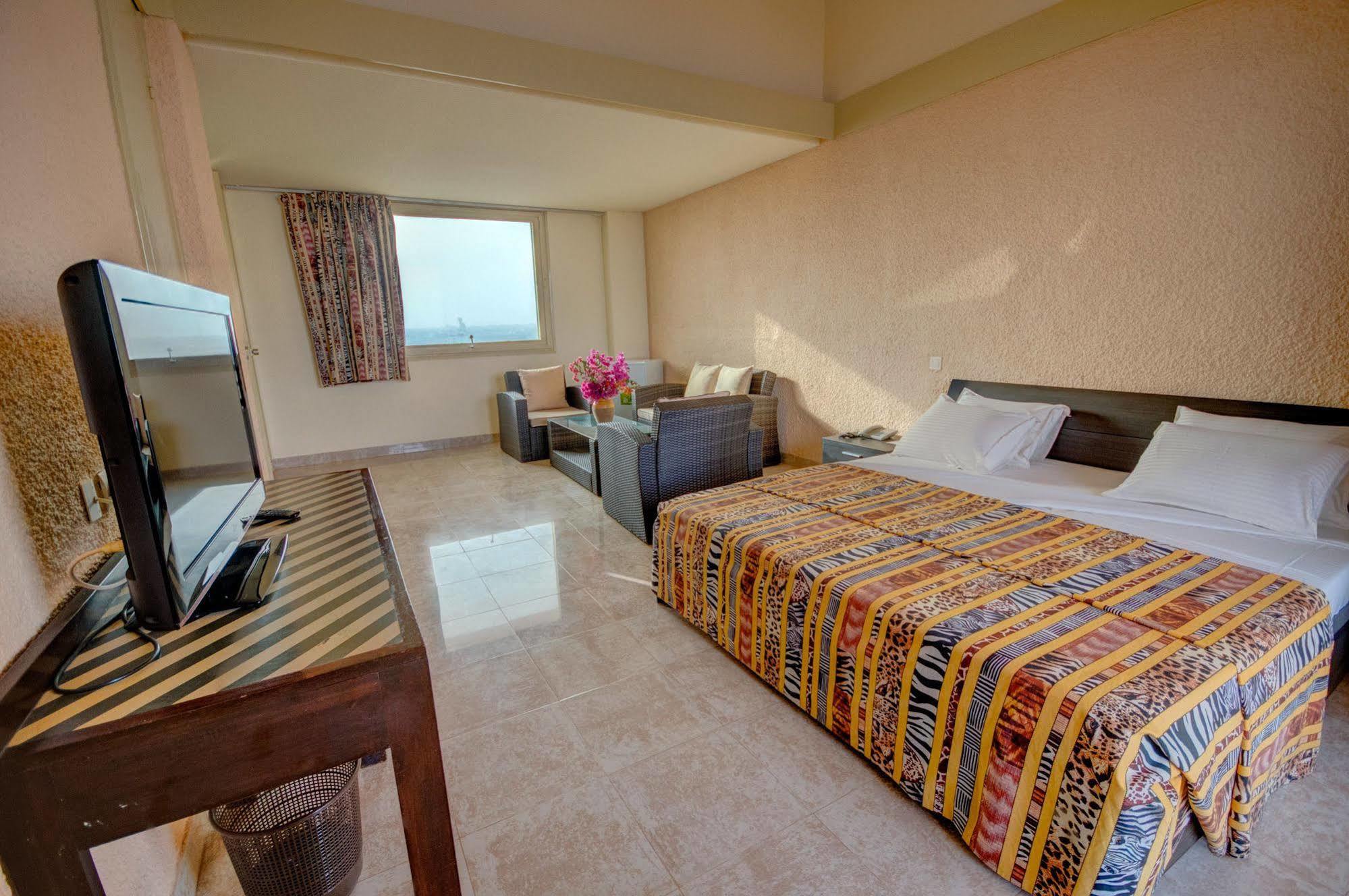 Ngor Diarama Hotel Dakar Exterior photo