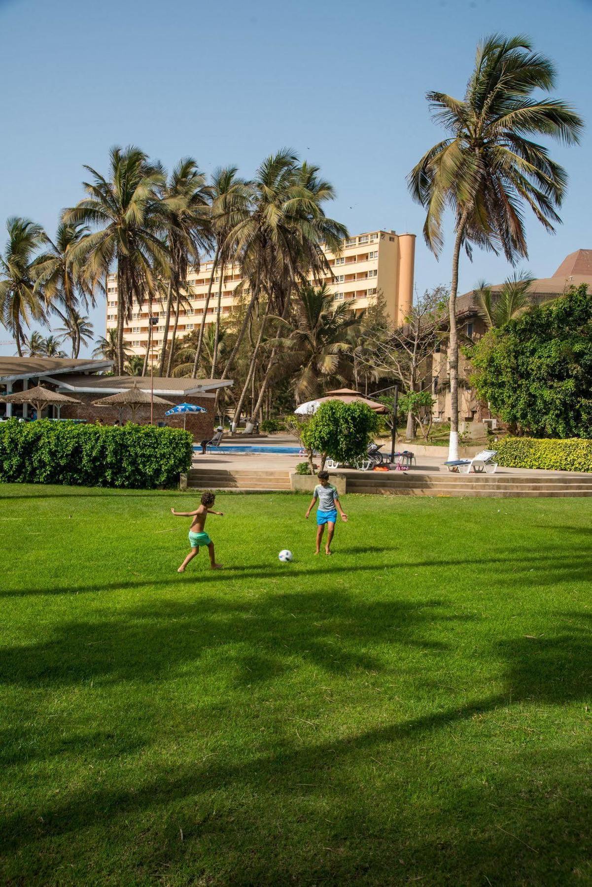 Ngor Diarama Hotel Dakar Exterior photo